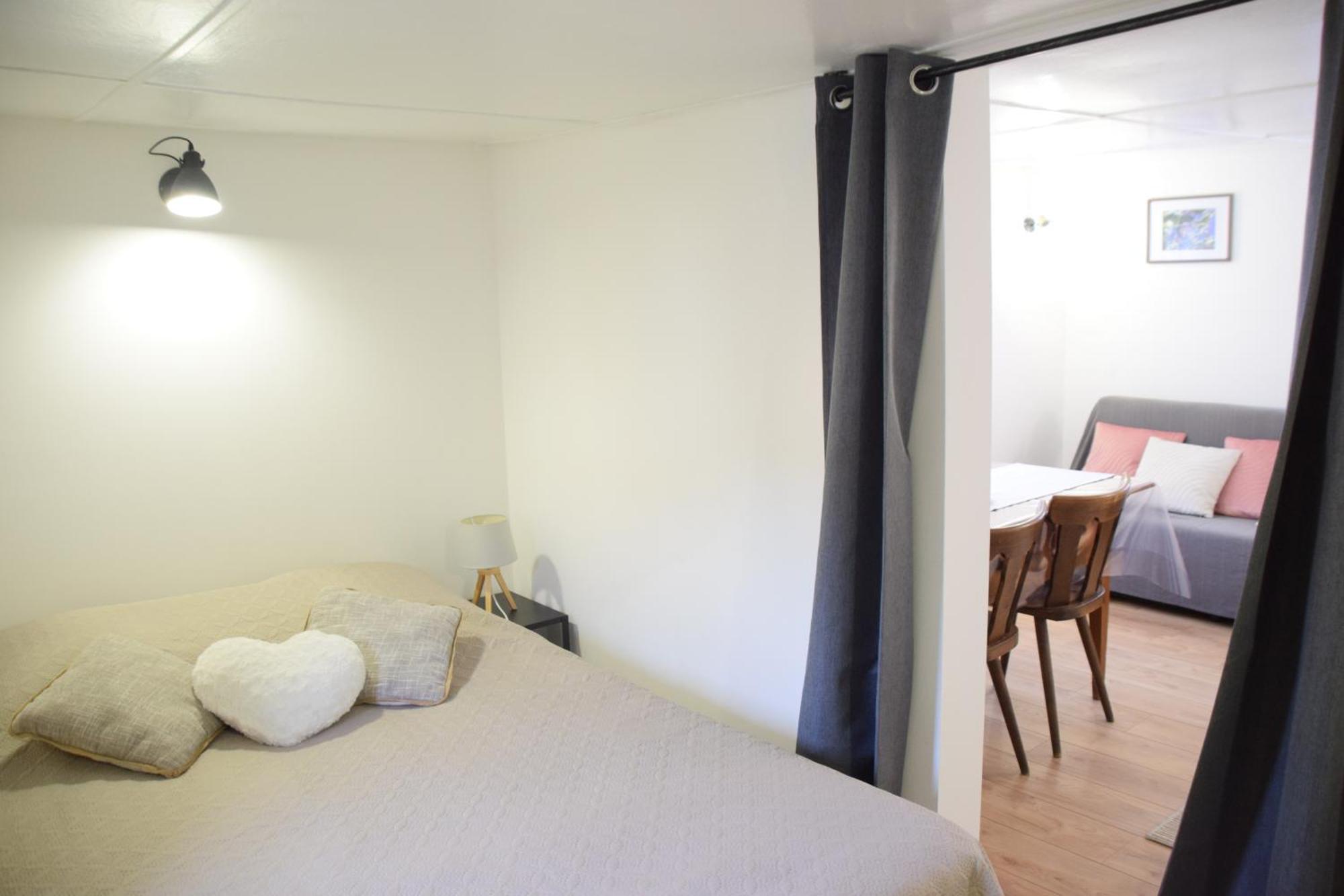 La Petite Maison De La Petite Vallee Rott 外观 照片